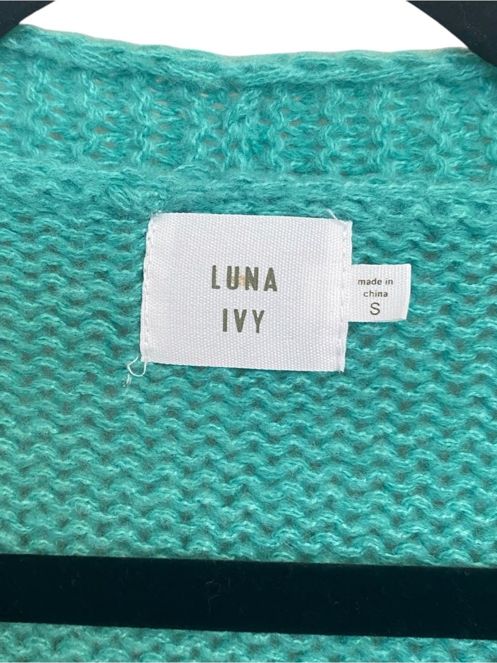 Luna Ivy Mint Green Strawberry Chunky Knit Cardigan NWT Small - Picture 6 of 7